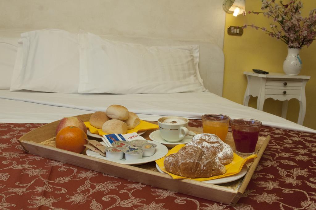 Ai Ronchi Motor Hotel Brescia Bagian luar foto