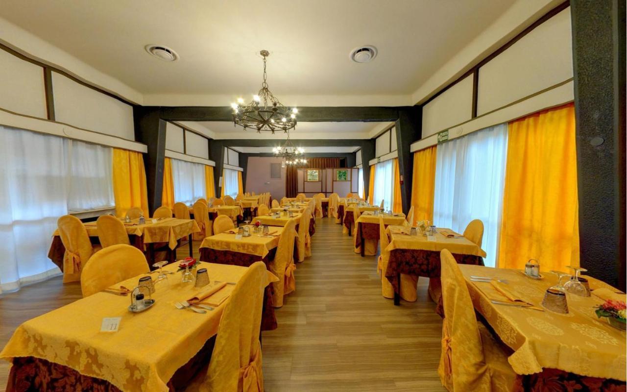 Ai Ronchi Motor Hotel Brescia Bagian luar foto