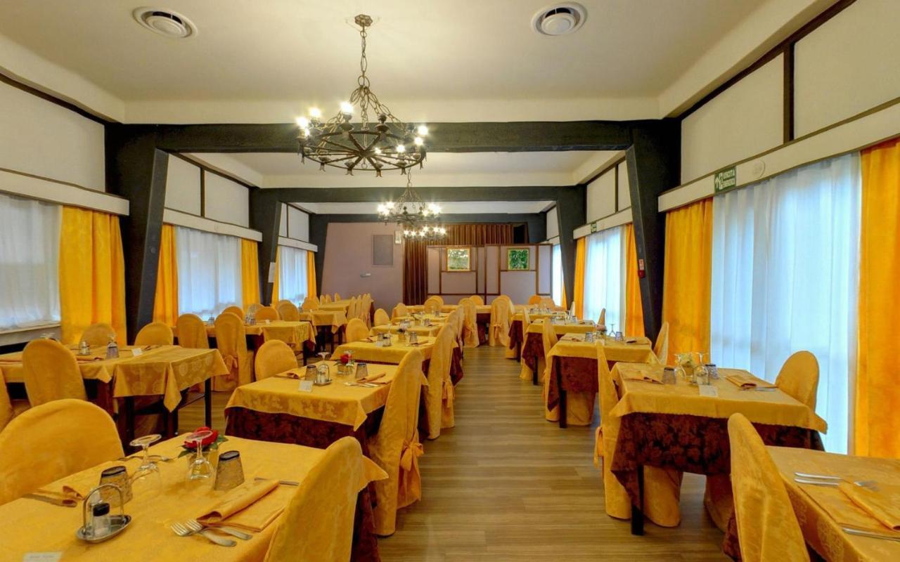 Ai Ronchi Motor Hotel Brescia Bagian luar foto