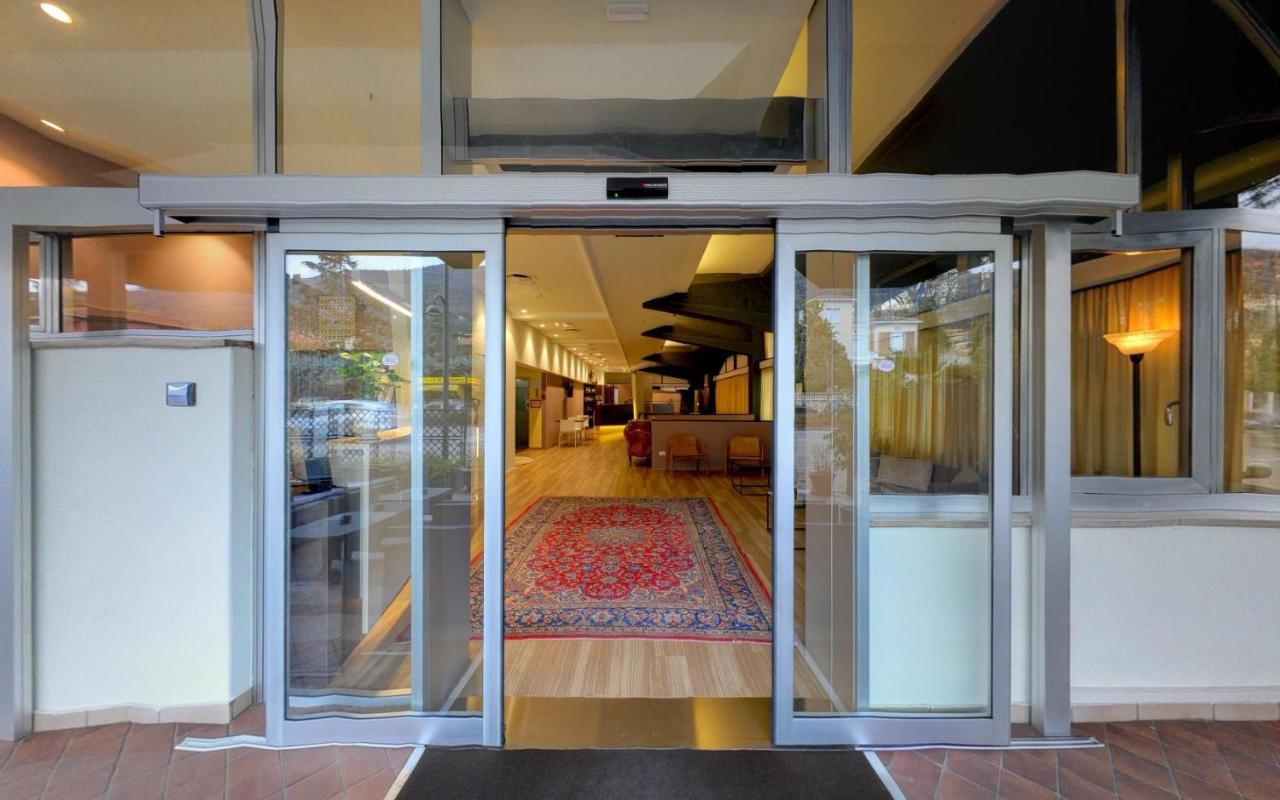 Ai Ronchi Motor Hotel Brescia Bagian luar foto